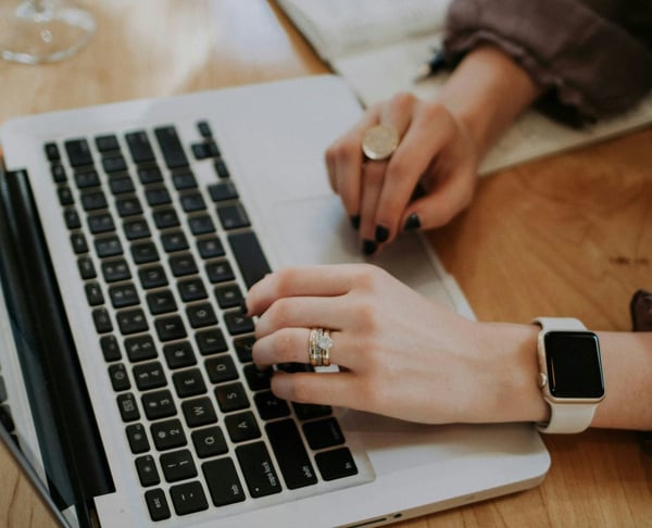 How Tutors and Coaches Can Sell Sessions and Packages Online